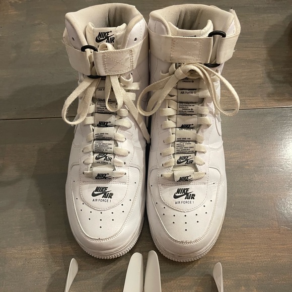 i’m selling White Airforce 1s in great condition - Picture 2 of 6